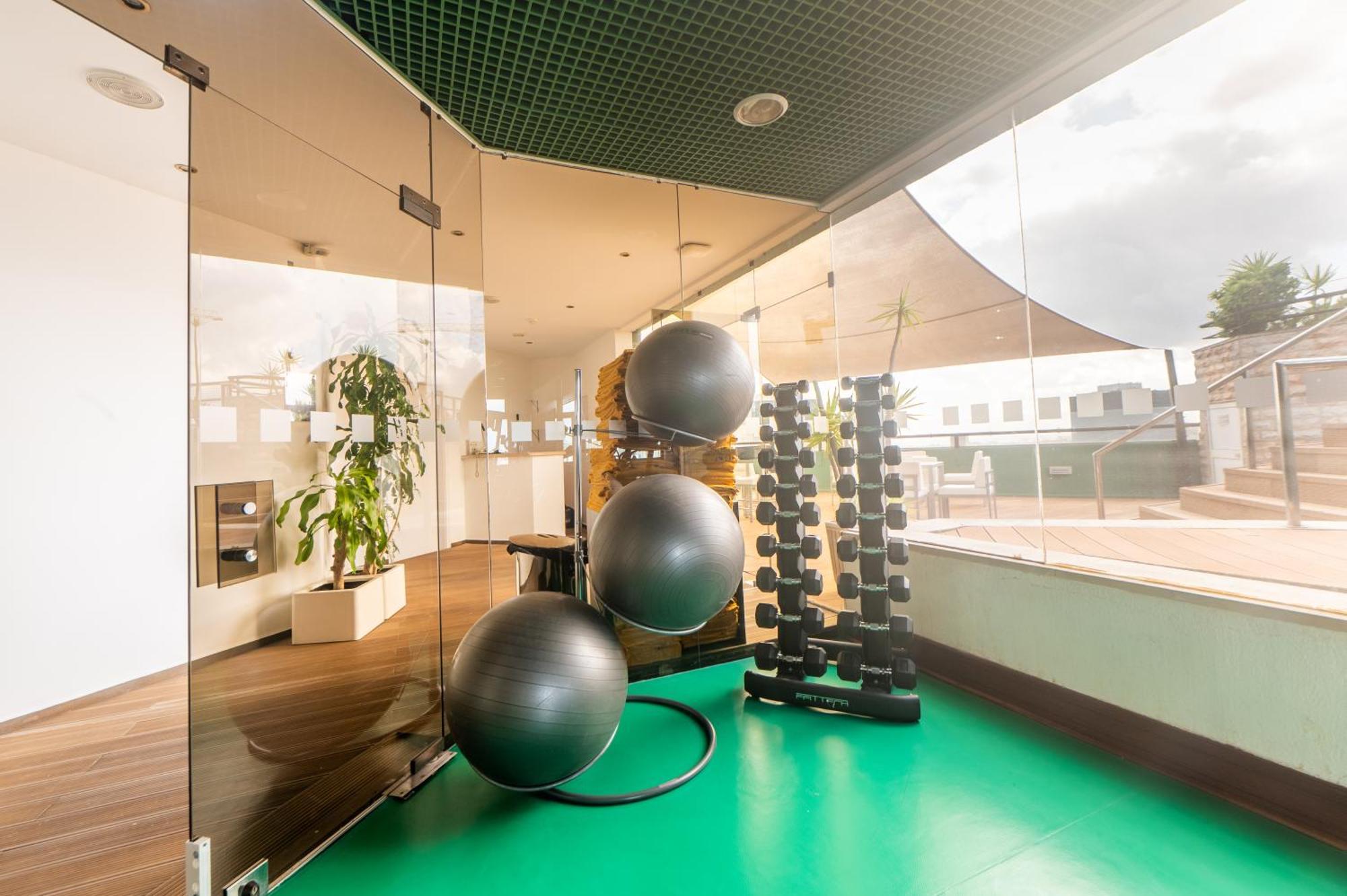 By Ihg 4* Lisbon