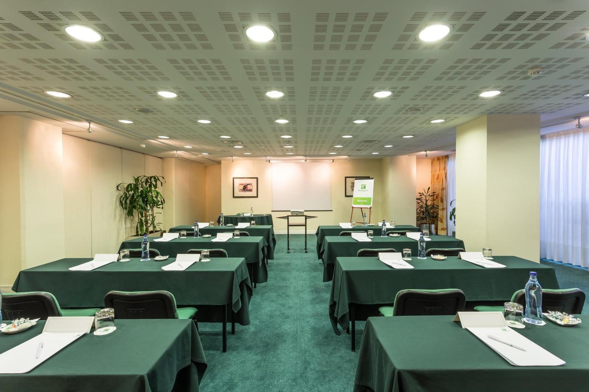 Hotel By Ihg Lisbon