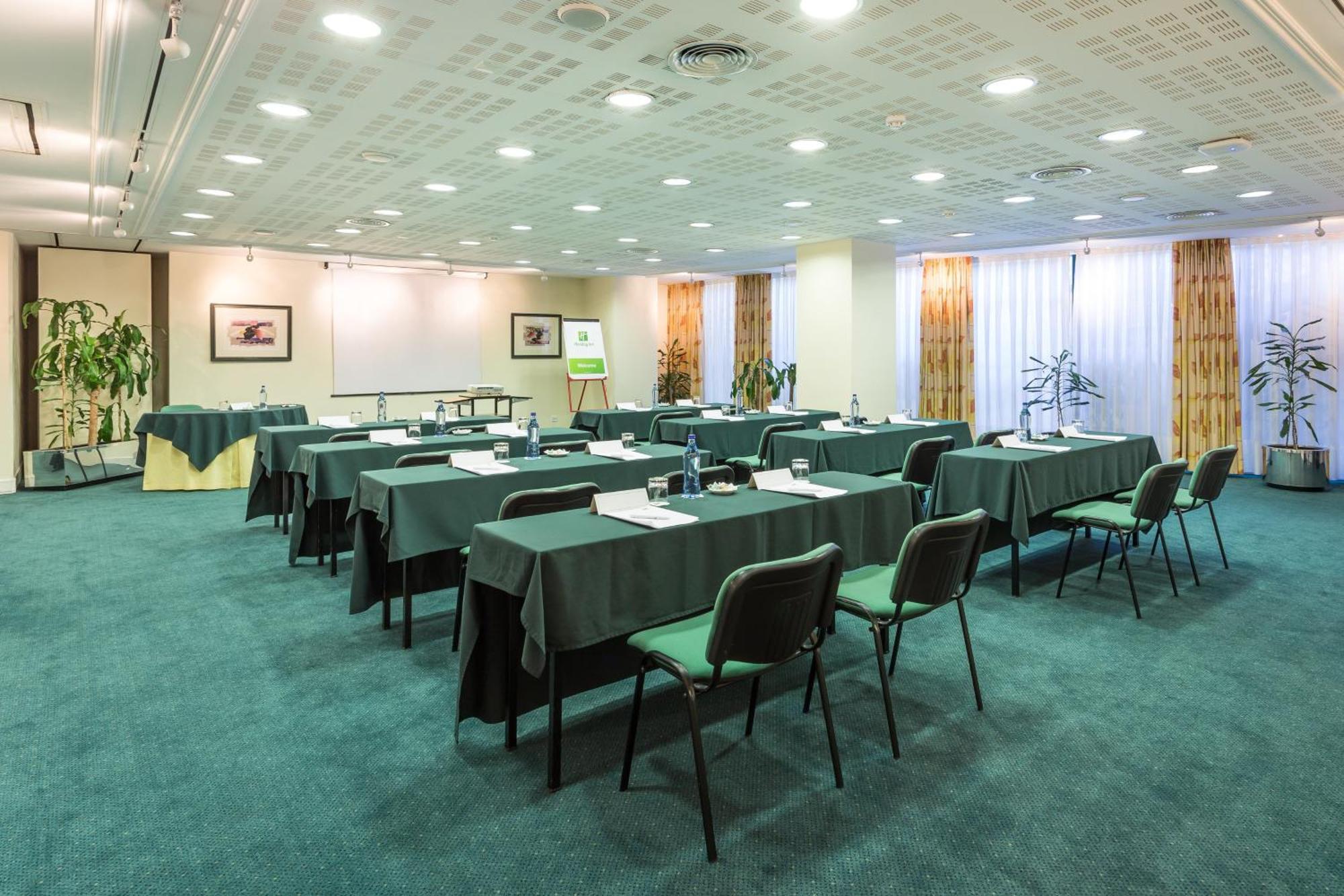 Hotel By Ihg 4*